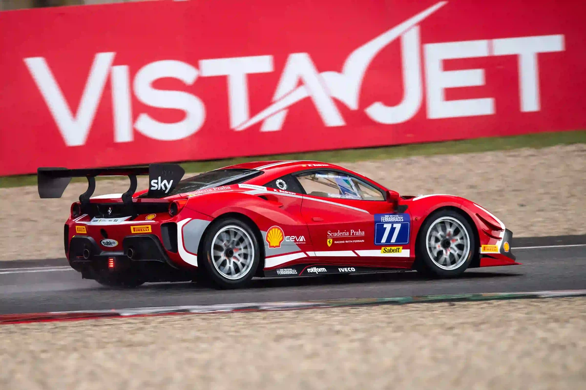 Ferrari challenge at finali mondali with VistaJet