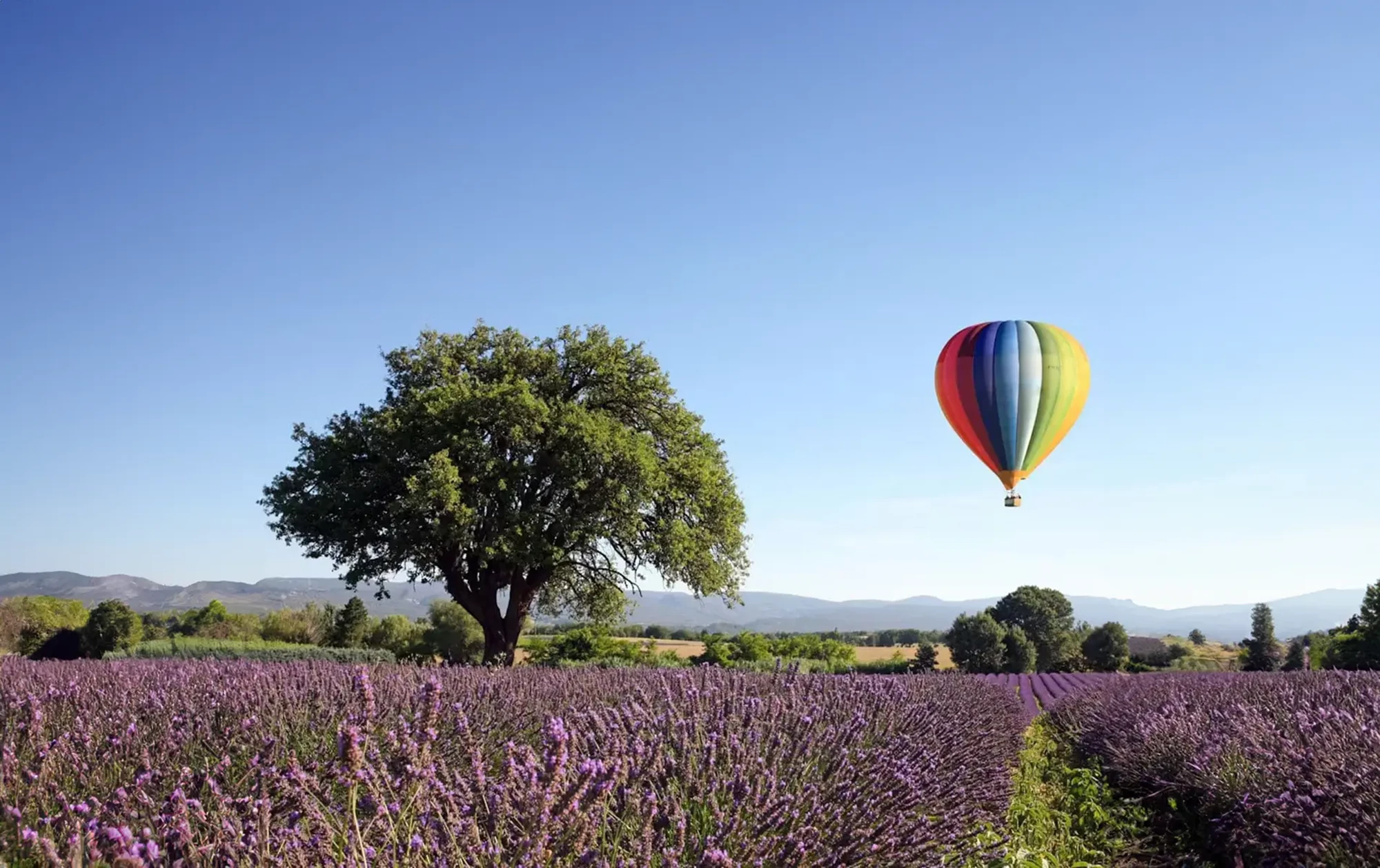 Hot air ballloon ride at Airelles Gordes La Bastide