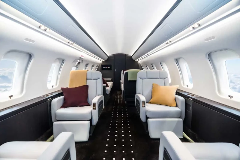 new challenger 605 interior